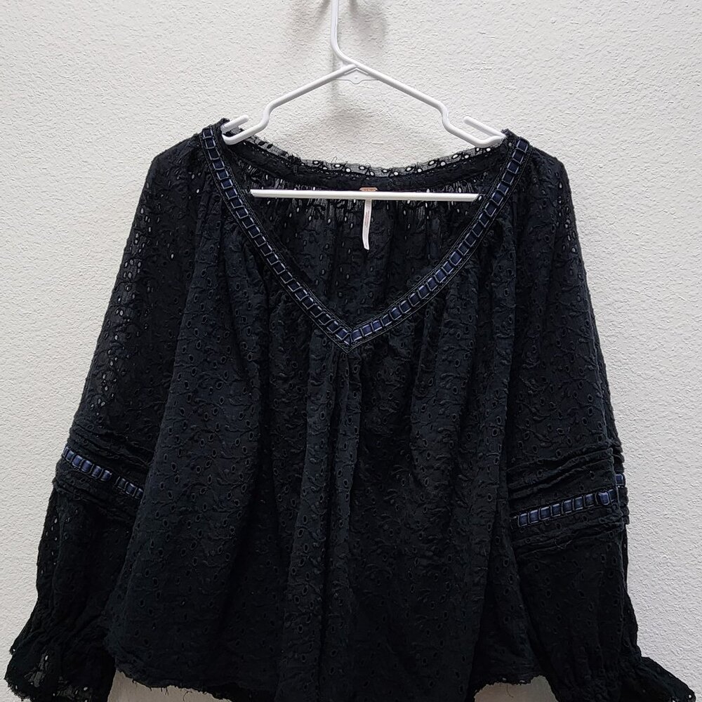 Free People Women's Darcy Eyelet Long Puff Sleeve Blouse Top Size Small
